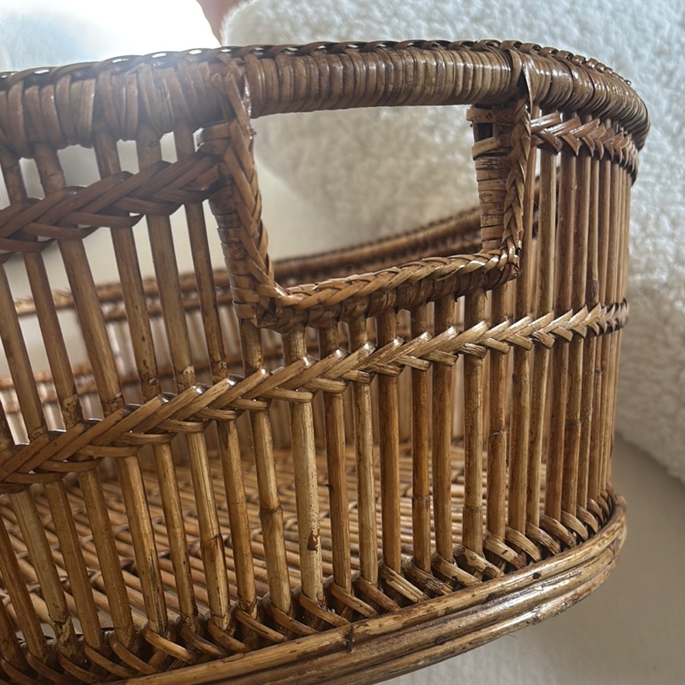Elegant Brown Rattan Basket - Picture 4 of 4